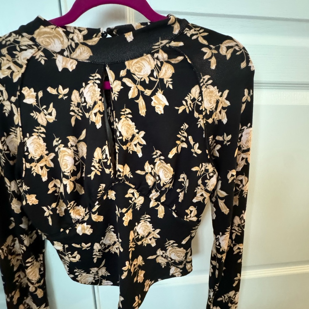 Free People black floral, front slit, back neck buttons lightweight top